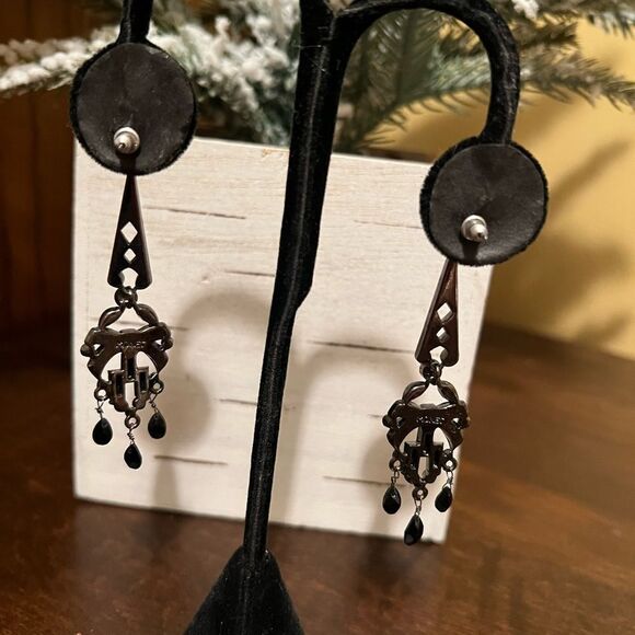 Vintage Black Monet Chandelier Style Pierced Earrings - Picture 2 of 4